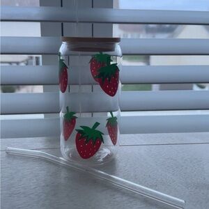 16oz, vinyl designed strawberry cup!